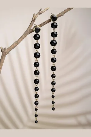 karatcart Black Classic Drop Earrings