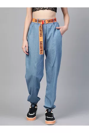 Sassafras Women Blue Regular Fit Solid Chambray Joggers with Contrast Belt