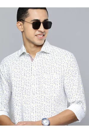 Lawman Men White & Blue Slim Fit Printed Pure Cotton Casual Shirt