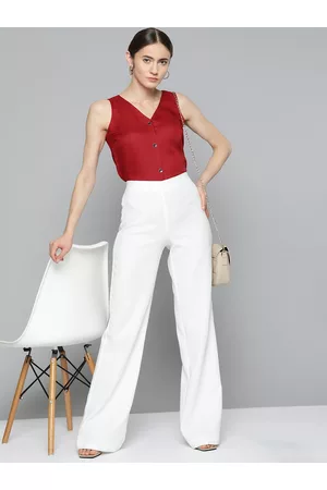 Chemistry Women Red Solid V-Neck Sleeveless Top