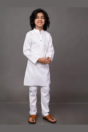 VESHAM Boys White Panelled Kurta with Pyjamas