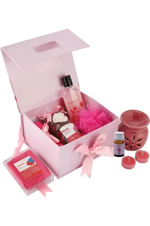 BodyHerbals 7 Pcs Rose Bath & Body Spa Gift Set