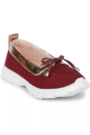 toothless Girls Maroon Slip-On Sneakers