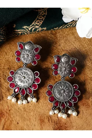 Veni Women Maroon Contemporary Drop Earrings