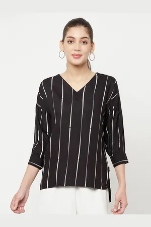 Crimsoune Club Women Black Striped V-Neck Top