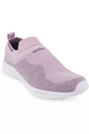 Campus CAMP CALLIE Women Slip-On Walking Shoes