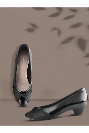 LEMON & PEPPER Black Embellished PU Block Pumps with Bows