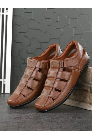 UNDERROUTE Men Tan Solid Leather Shoe-Style Sandals
