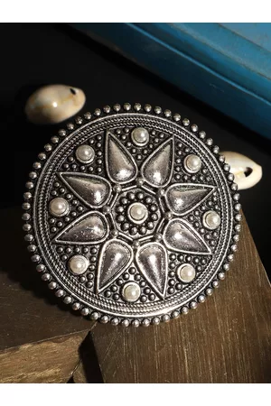 ANIKAS CREATION Oxidised Silver-Plated Floral-Shaped Adjustable Finger Ring