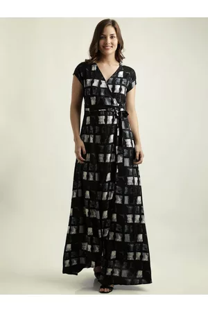 Miss Chase Women Black Printed Wrap Dress