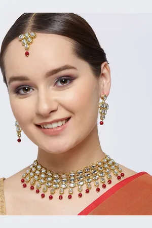 karatcart Maroon Gold-Plated Kundan Studded & Beaded Handcrafted Jewellery Set