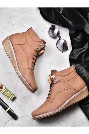 VALIOSAA Women Brown Solid Wedges Boots