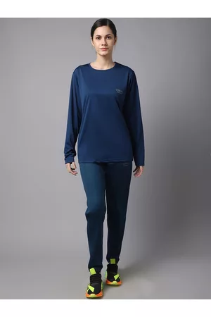 VIMAL JONNEY Women Solid Dry-fit Knitted Tracksuit