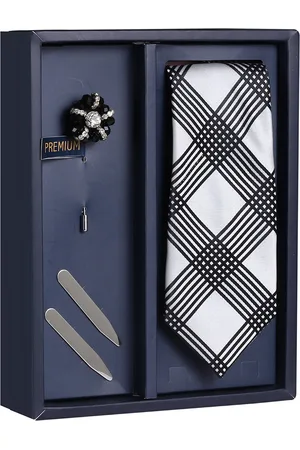 PELUCHE Men Black & White The Refined Sombre Accessory Gift Set