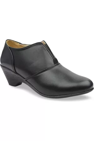 VALIOSAA Women Black Solid Heeled Boots