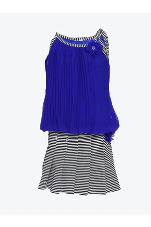 Aarika Girls Blue & White Solid Top with Shorts