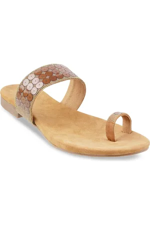 Mochi Gold Womens Flat Sandals in Ahmedabad - Dealers, Manufacturers &  Suppliers - Justdial