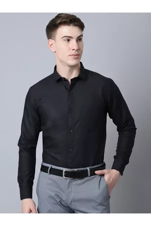 Majestic Men Black Slim Fit Formal Solid Shirt