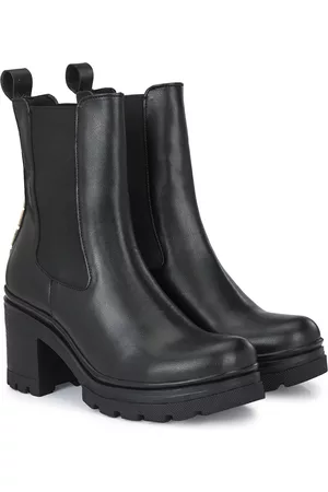 Delize Women Black Solid Chelsea Boots