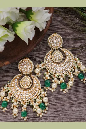 AURAA Trends Green & White Chandbalis Earrings