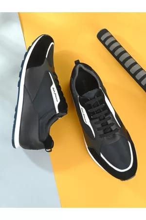 San Frissco Men Black Colourblocked Lightweight Sneakers