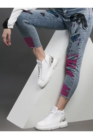SAINT G. Women Solid White Mid Top Lightweight Leather Sneakers