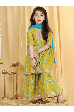 ADIVA Girls Printed Empire Pure Cotton Kurta with Sharara & With Dupatta