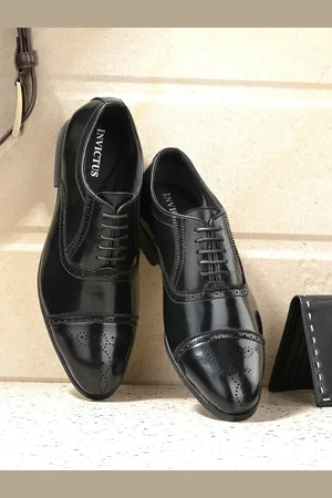 Invictus Men Black Solid Formal Brogues