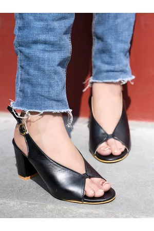 Shoetopia Black Block Peep Toes with Buckles