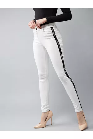 DOLCE CRUDO Women White Super Skinny Fit Mid-Rise Clean Look Stretchable Jeans