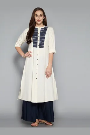 Pistaa Women Off White Geometric Thread Work Kurta