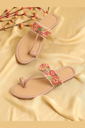 PANAHI Women Rose Embellished Ethnic One Toe Flats with Embroidered