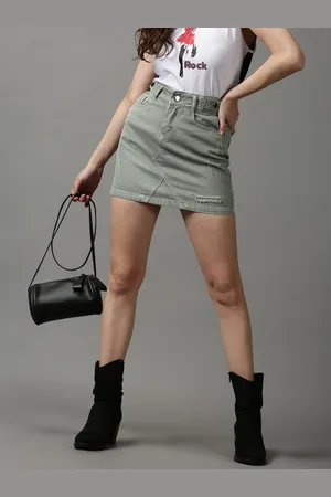 SHOWOFF Women Green Solid Straight Mini Skirt