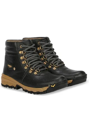 Kraasa Men Black Solid High-Top Flat Boots