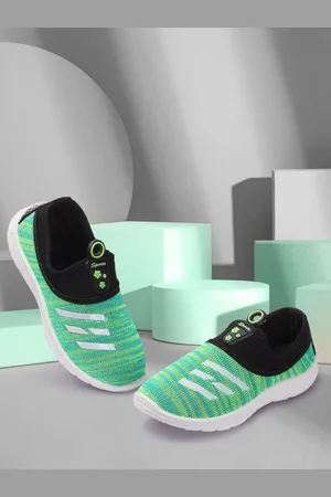 YK Girls Colourblocked Slip-On Sneakers