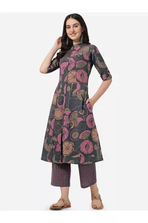 Mirchi Fashion Women Grey Floral Printed Panelled Kurta with Trousers