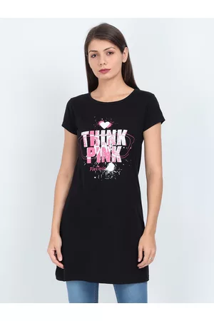 Fleximaa Women Black Typography Printed Longline Top
