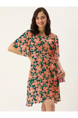 DressBerry Women Green & Peach-Coloured Floral Crepe Midi Dress