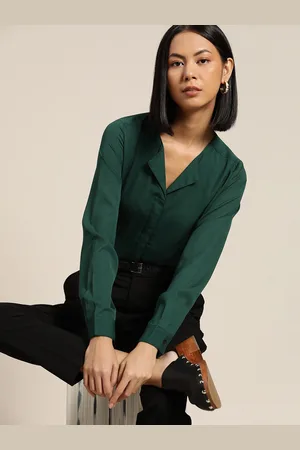 Invictus Women Green Solid Casual Shirt