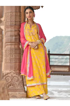 Janasya Women Yellow Cotton Embroidered Kurta with Palazzo and Dupatta