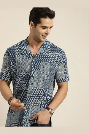 Taavi Men Navy Blue & Off-White Indigo Printed Pure Cotton Casual Shirt