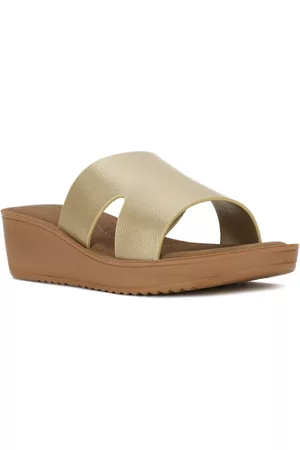 Bata flat hotsell sandals for women