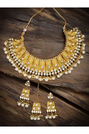 Zaveri Pearls Traditional Kundan & Pearls Bridal Jewellery Set