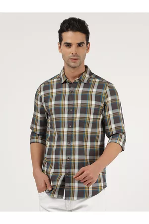 Wrangler Men Brown Slim Fit Tartan Checked Casual Cotton Shirt