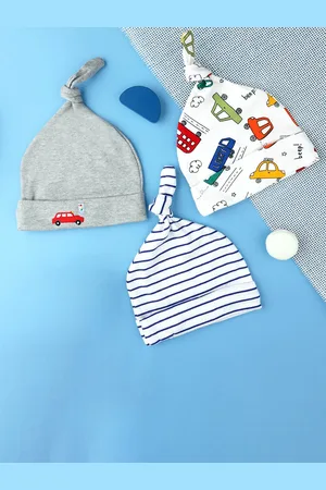 KICKS & CRAWL Boys Pack of 3 Grey & White Printed Cotton Beanie