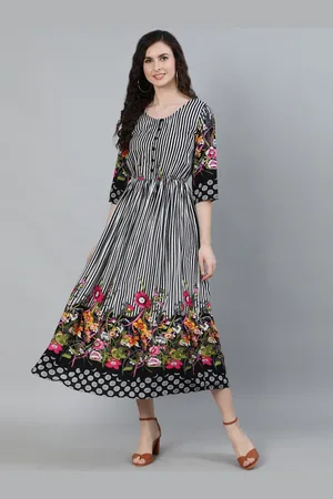 Ishin Women Black Floral Printed A-Line Midi Dress