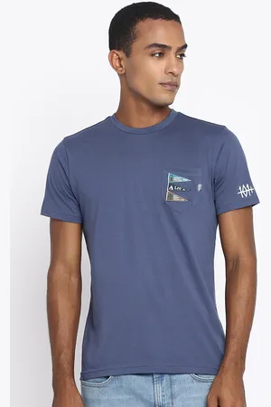 Lee Men Blue Pockets Slim Fit T-shirt