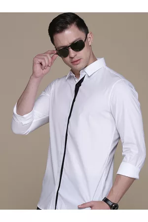 Calvin Klein Men White Slim Fit Casual Shirt