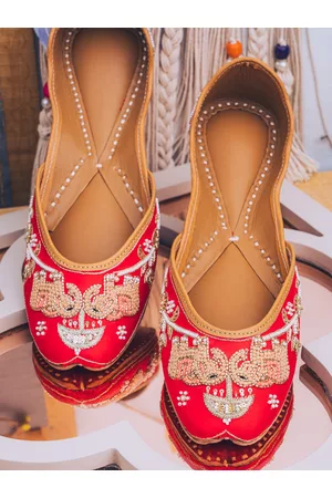 Nidhi Rathi Women Red Embellished Leather Ethnic Flats
