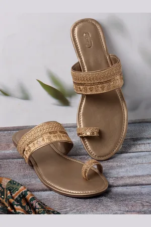 PANAHI Women Copper-Toned One Toe Flats